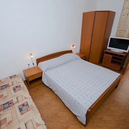 Apartments Val Mari - Laguna Rovinj Exterior photo